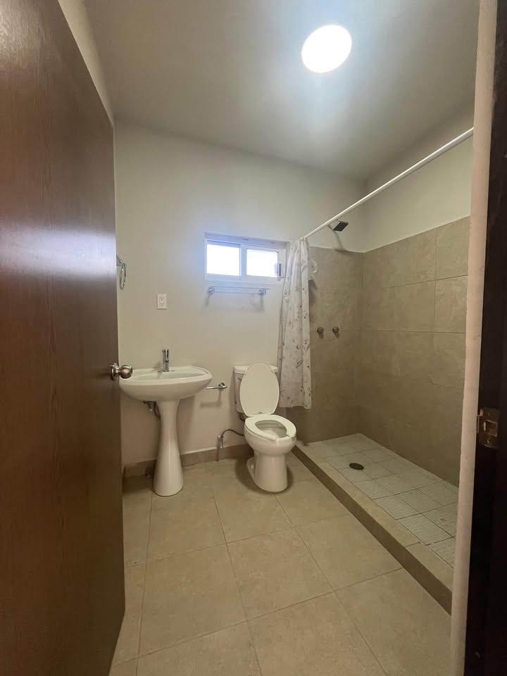 Ildefonso Green: 1 rec, sin amueblar, 2do piso - foto 3