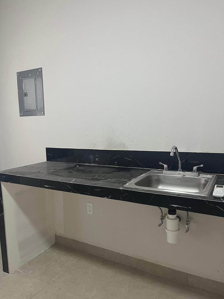 Ildefonso Green: 1 rec, sin amueblar, 2do piso - foto 2