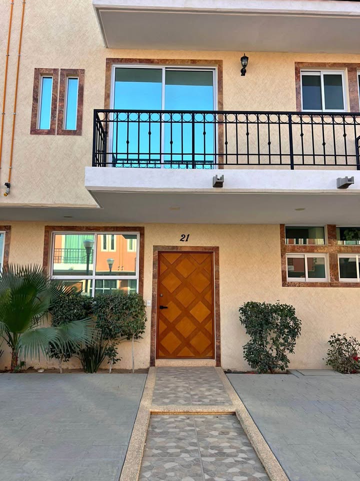 Casa 3rec/2.5baños, zona Altamira - foto 1
