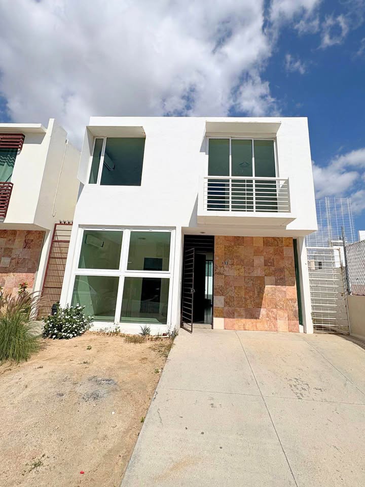 Casa 4 recámaras, 3 baños, jardín, Misiones De Santa Fe - foto 1
