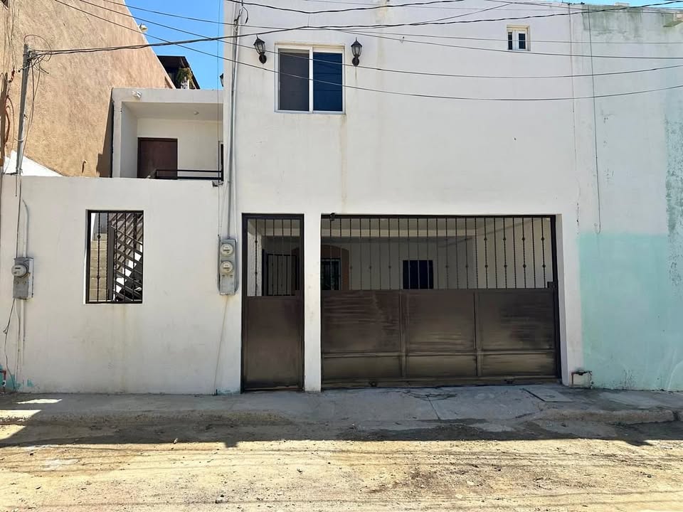 Casa en Trailer Park, 2 rec, 1 baño - foto 1