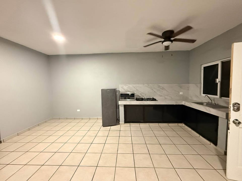 Departamento en Hojazen, 2 recámaras, semi amueblado - foto 4