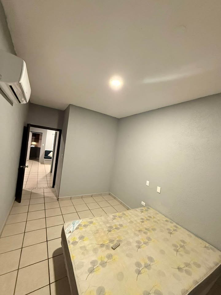 Departamento en Hojazen, 2 recámaras, semi amueblado - foto 2