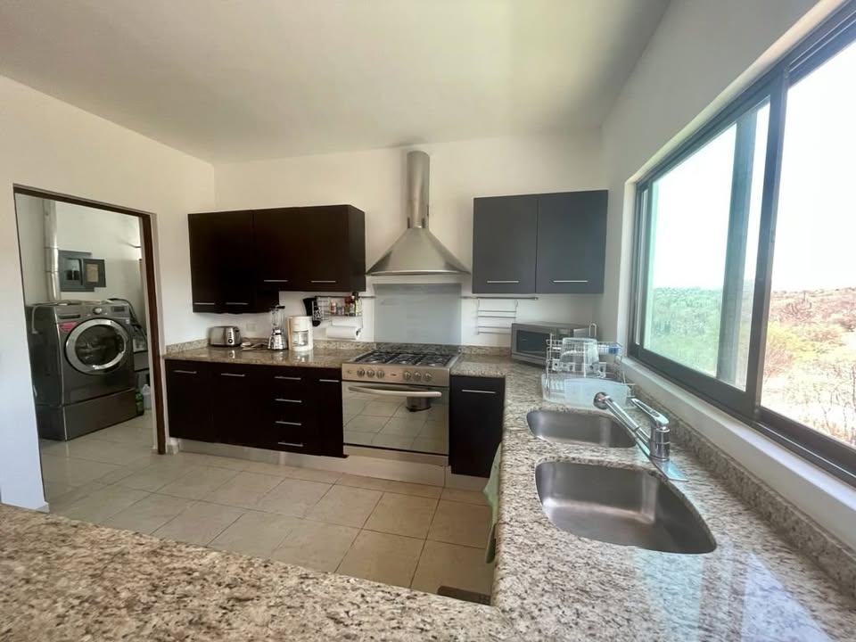 Casa esquina 3rec 3baños, jardín, albercas, Cumbre del Tezal - foto 4