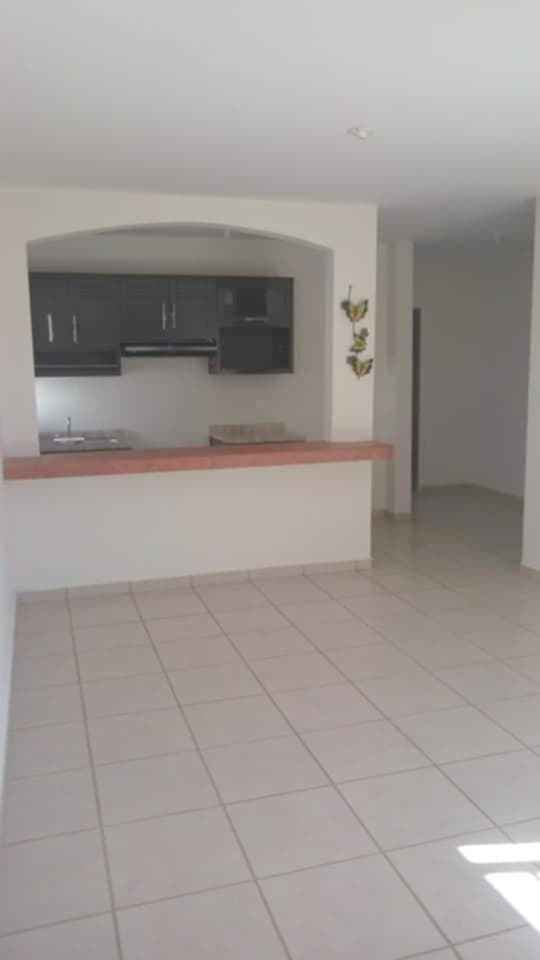 Casa 3 recámaras, 1 baño, Altamira, patio y reja - foto 4