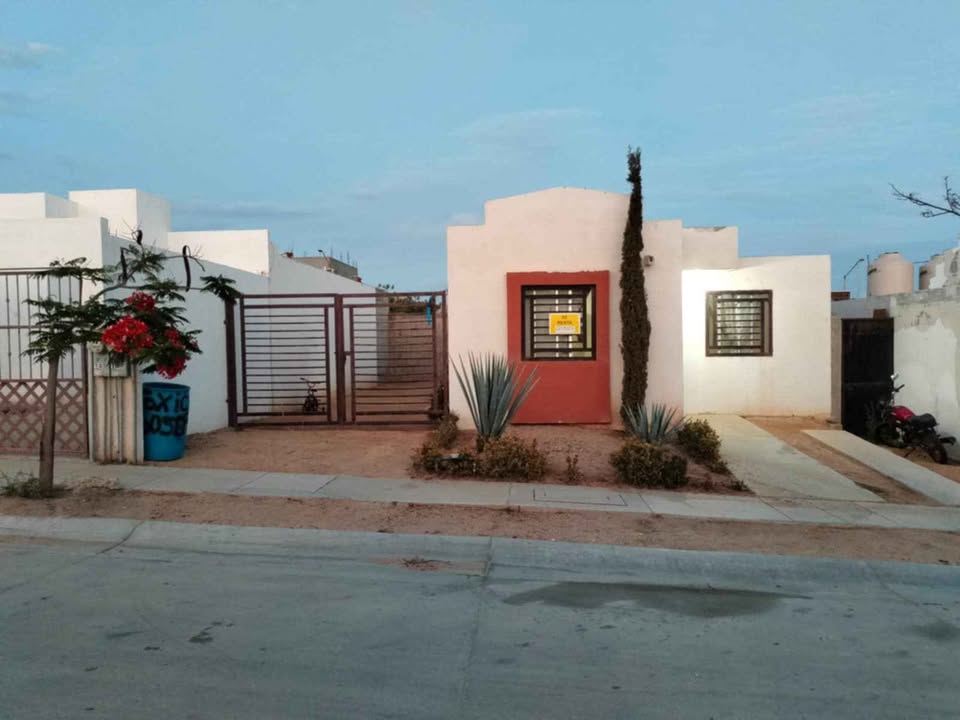 Casa 3 recámaras, 1 baño, Altamira, patio y reja - foto 2