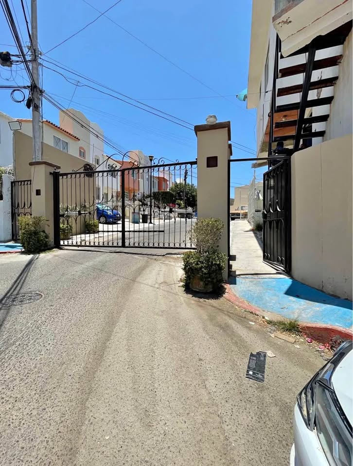Arcos del Sol II: estudio 1R/1B, semi amueblado - foto 3