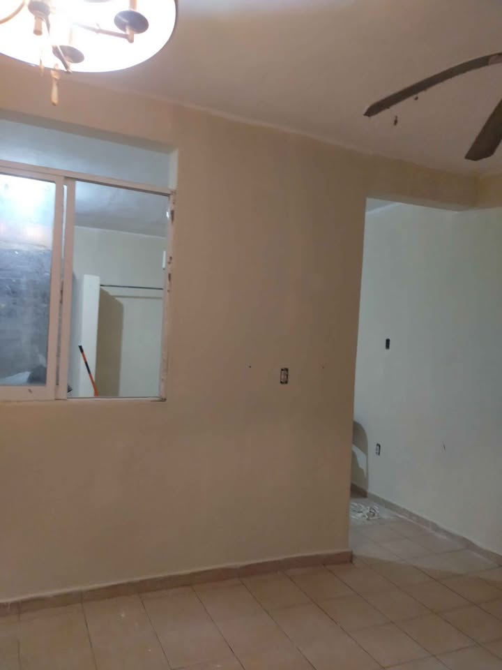 Casa 2 recámaras, 1 baño, 2do piso, Agua Clara - foto 2
