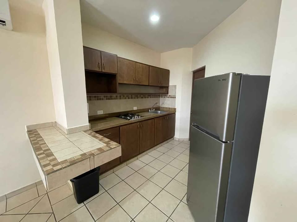 El Arenal: 2 recámaras, 2 baños, WiFi, A/C, estacionamiento - foto 2