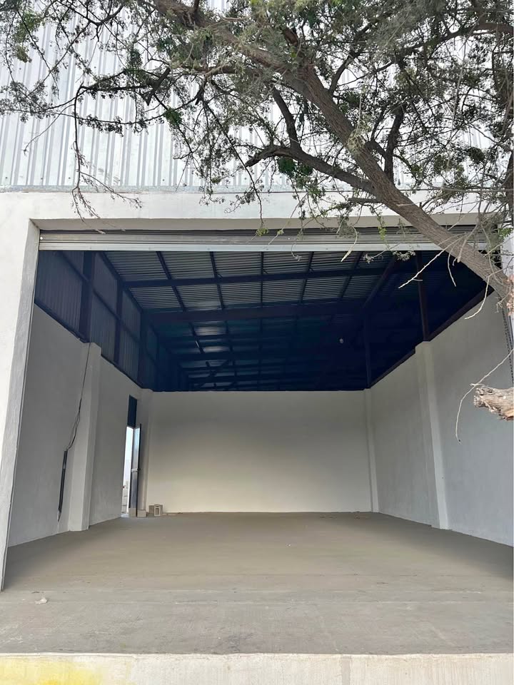 Bodega 65 m² en Av. Tamaral, Trailer Park - foto 1