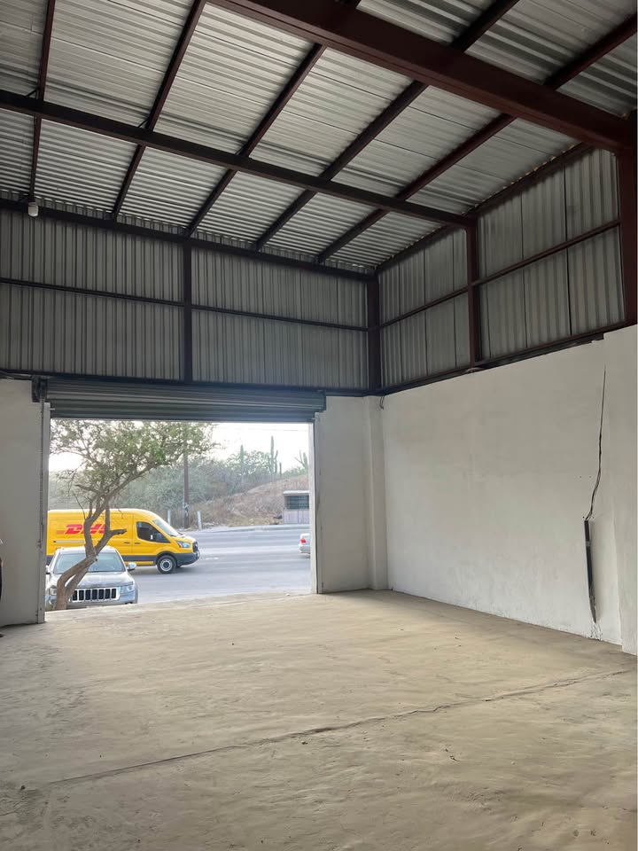 Bodega 65 m² en Av. Tamaral, Trailer Park - foto 3