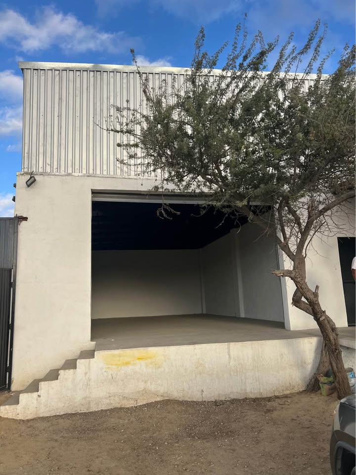 Bodega 65 m² en Av. Tamaral, Trailer Park - foto 2