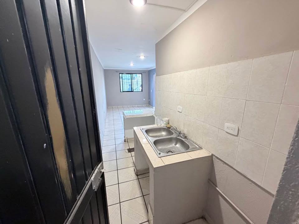Casa 2 recámaras, 1 baño, Magisterial - foto 4