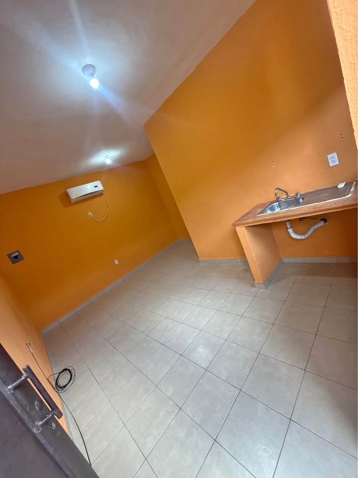 Cuarto para parejas en El Arenal, $4,500/mes - foto 1