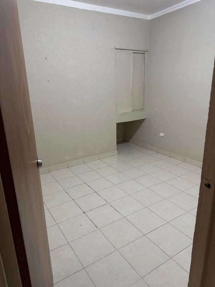 Hojazen: Casa 3 rec/2 baños, sin amueblar - foto 2