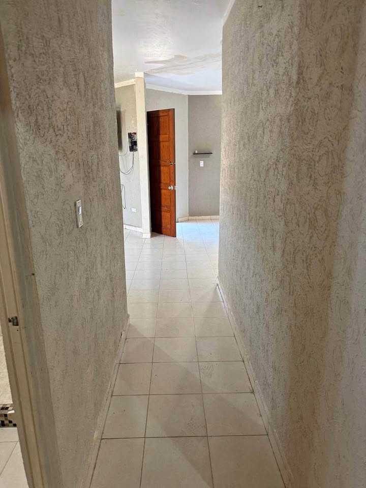 Hojazen: Casa 3 rec/2 baños, sin amueblar - foto 1