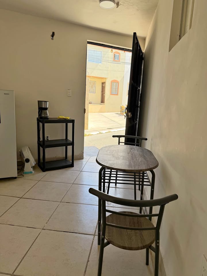 Estudio amueblado, 1 baño, Invi Las Palmas Bugambilias - foto 1