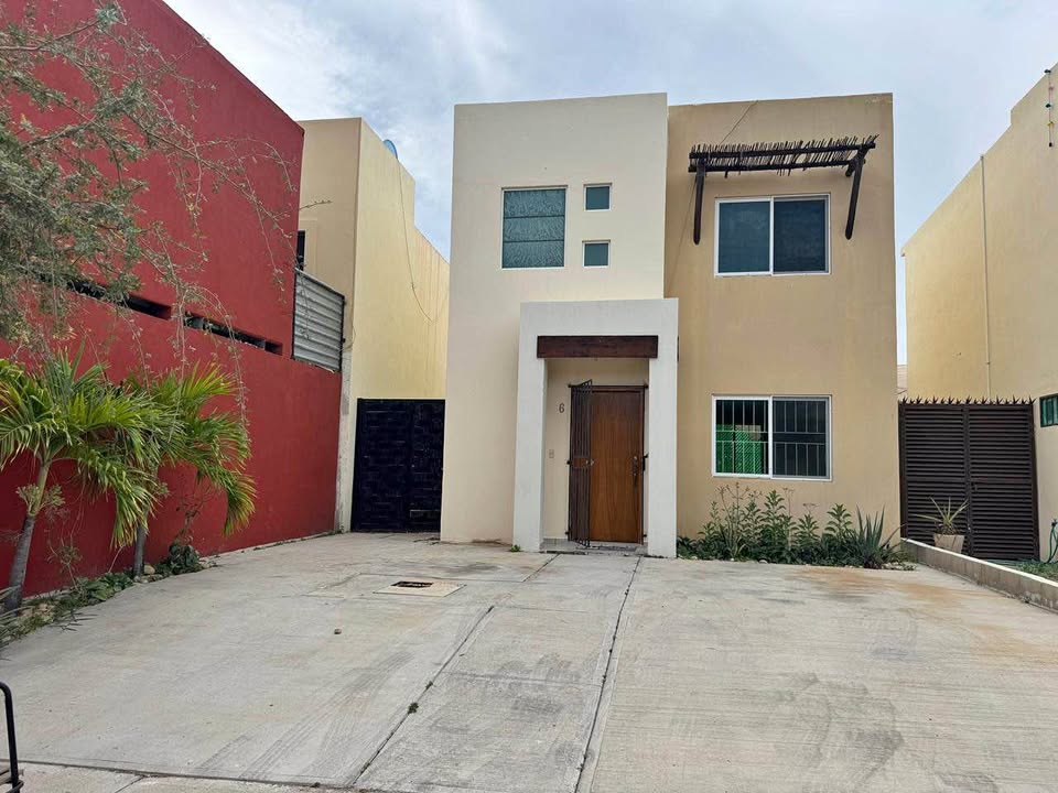 Los Portales: Casa 2 rec, sin muebles, 2 autos - foto 1
