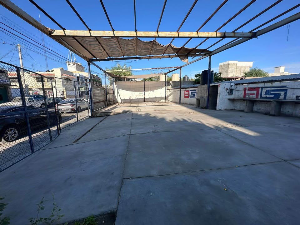 Local comercial Centro, acceso vehicular - foto 3