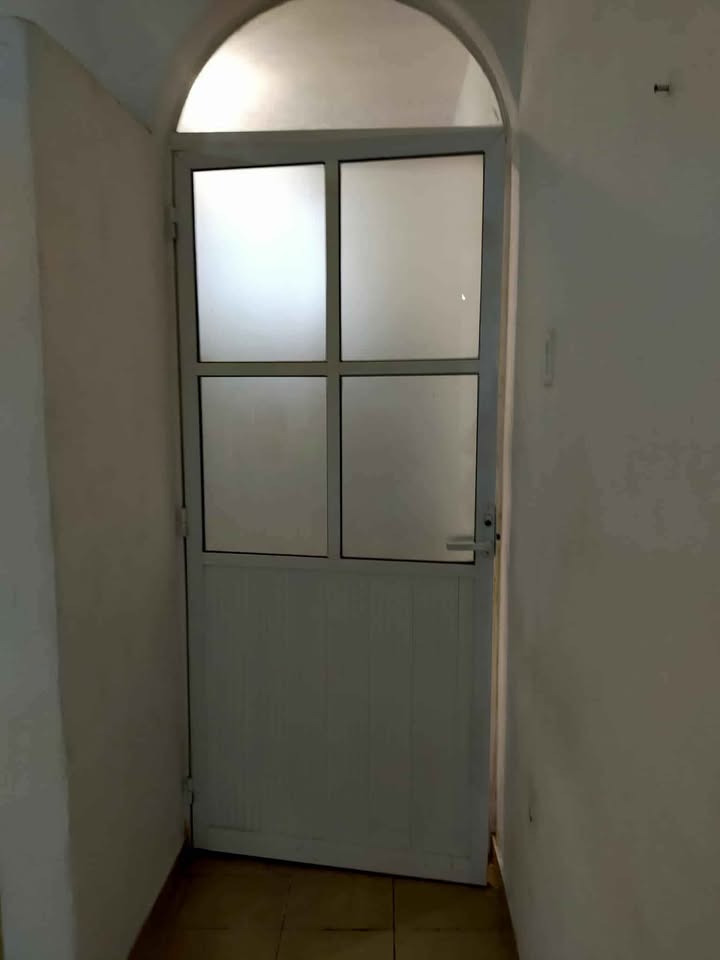 Casa 2 recámaras, 1 baño, cerca de Agua Clara - foto 3