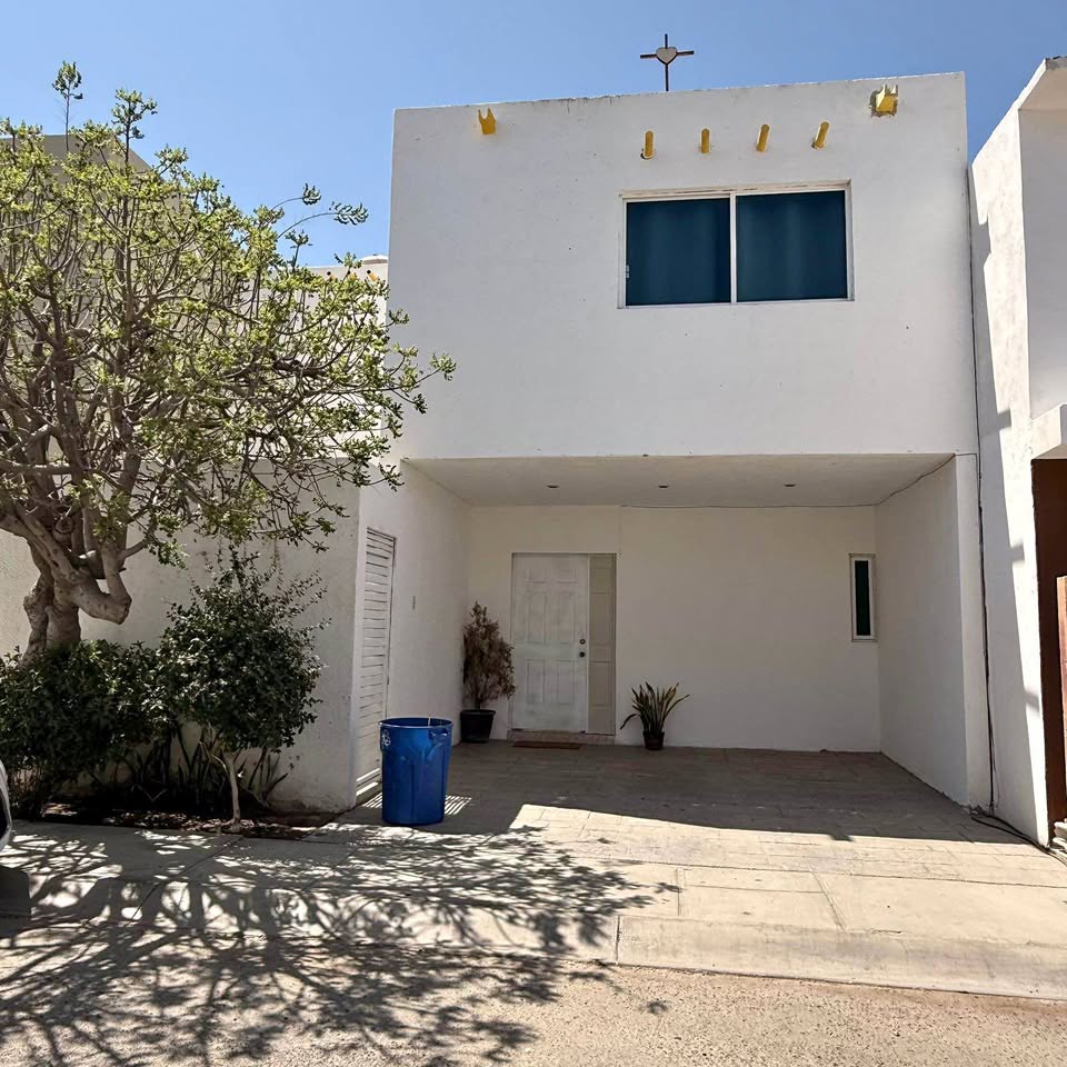 Casa 3 hab, 2.5 baños, sin muebles, Mariano Matamoros - foto 1