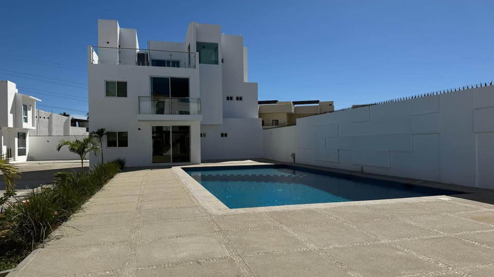 Casa 4 recámaras, Vistana, alberca y roof - foto 2