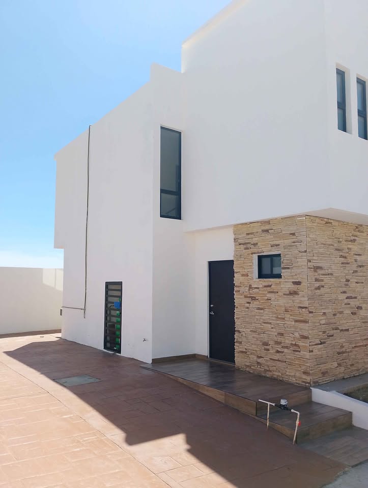 Casa nueva, 3 recámaras, 2.5 baños, Los Portales - foto 3
