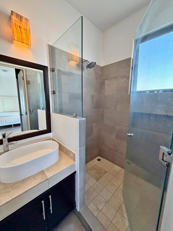 Townhouse 2 recámaras, 2.5 baños, El Medano Ejidal - foto 1