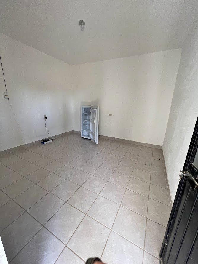 Estudio, Los Cangrejos II y III, $5,500 - foto 1